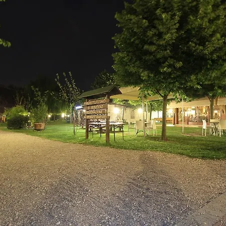 Tre Rondini Farm stay Legnago